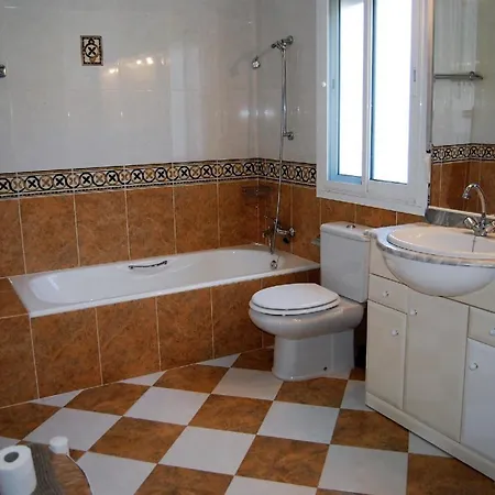 Fuer 5 Personen Ca 100 Qm In Nerja, Andalusien Costa Del Sol